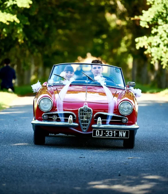 photographe clermont-ferrand arrivée des mariés en voiture